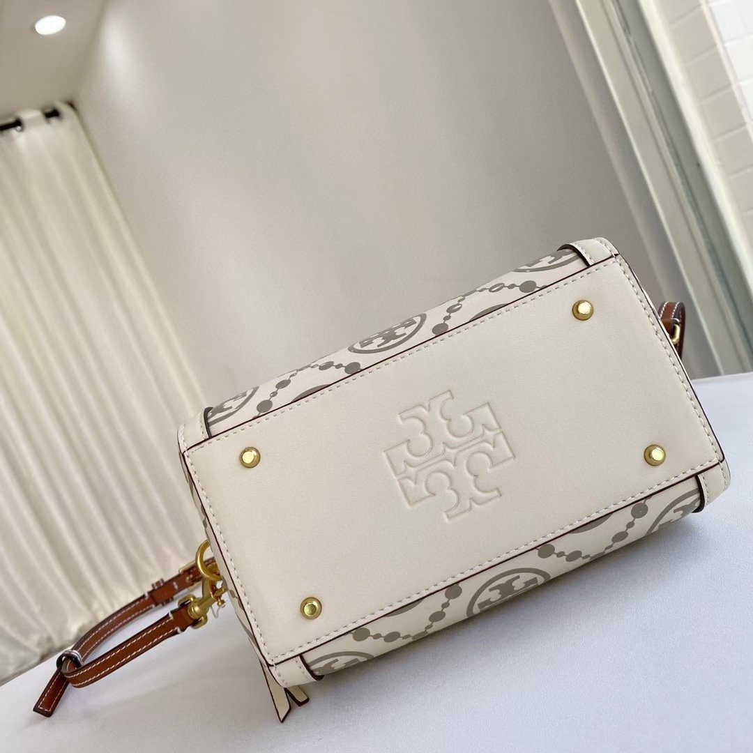 mmexport1715716628572